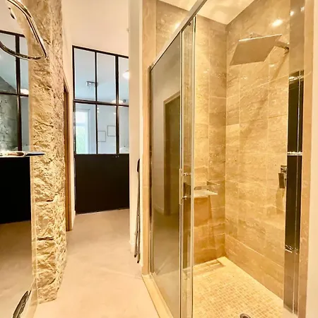 Elegant Belle Epoque In